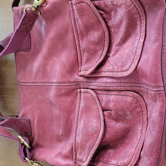 GORGEOUS VINTAGE FOSSIL DISTRESSED LEATHER BAG - Picture 8 of 16